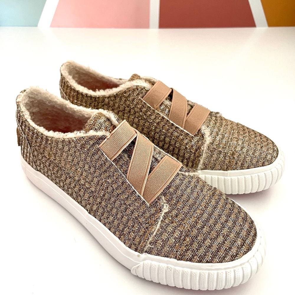 Brand new Blowfish Malibu kids size 2 gold flats - Picture 8 of 9